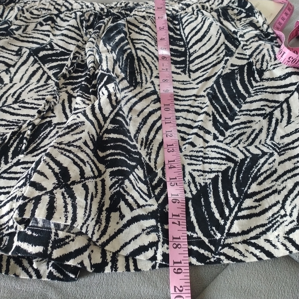 Cynthia Rowley 100percent Linen Tropical Print Shorts 2X - Picture 10 of 12